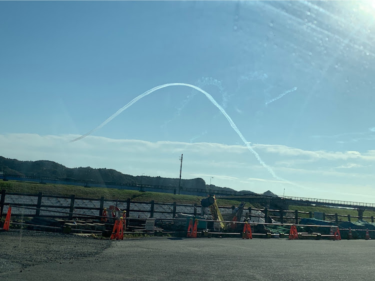 けーすけサンタマリアver.2さんが投稿したブルーインパルス・元気が出る空に関するカスタム事例の投稿画像1枚目