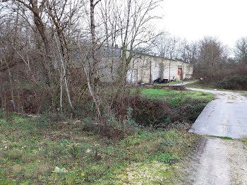 locaux professionnels à Les Eglisottes-et-Chalaures (33)