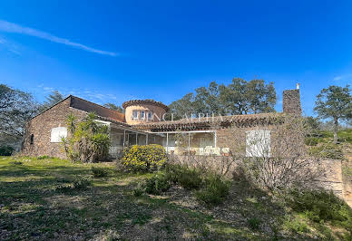 Maison avec terrasse 4