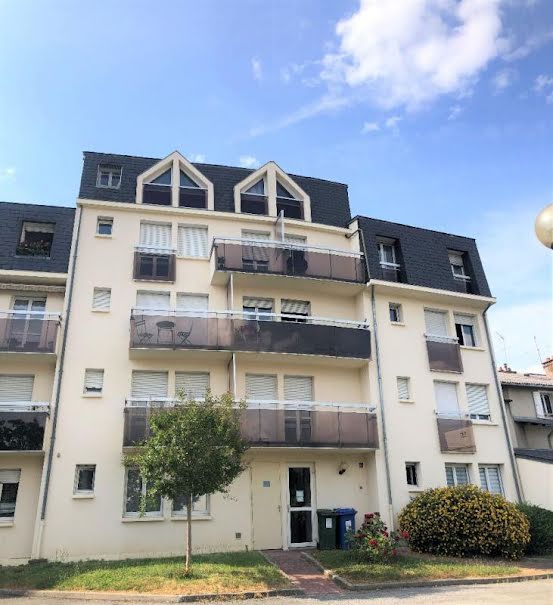 Location  appartement 1 pièce 28 m² à Limoges (87000), 340 €