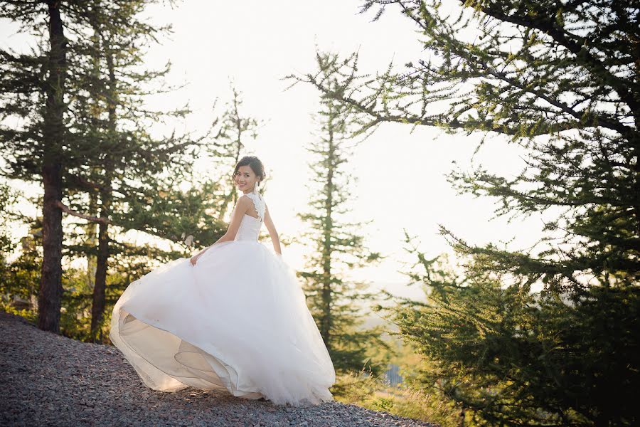 Fotógrafo de casamento Stanislav Tyagulskiy (stasoneshot). Foto de 22 de fevereiro 2018