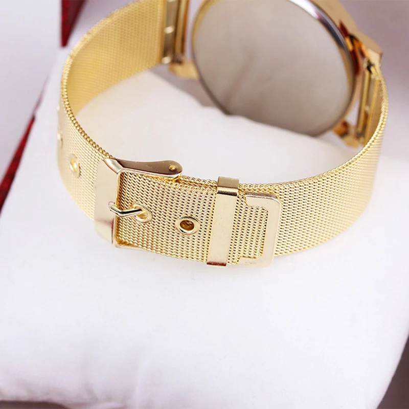 SilverGalaxy - Luxus-Frauenuhr mit Diamanten-Look