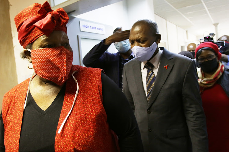 Eastern Cape health MEC Sindiswa Gomba (left) and health minister Zweli Mkhize (centre) visit the Nelson Mandela Academic Hospital in Mthatha. PICTURE: MICHAEL PINYANA