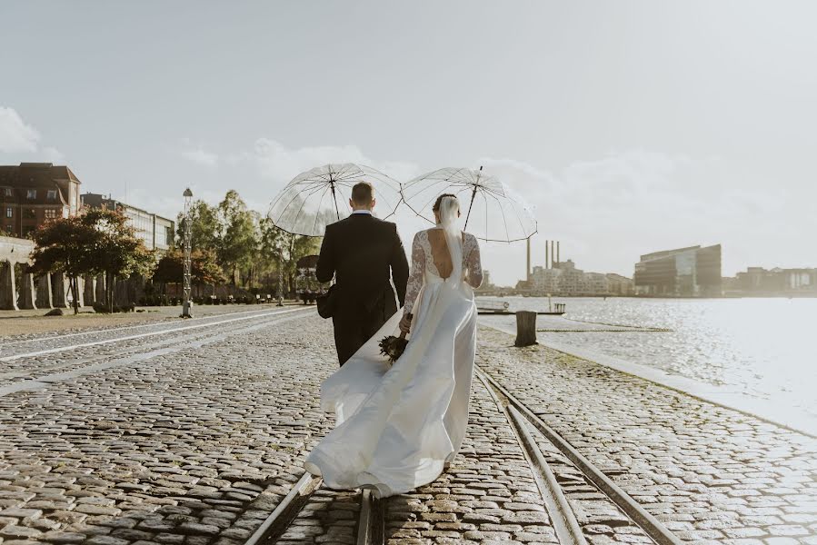 Wedding photographer Caroline Aravicius (caroline). Photo of 11 March 2019