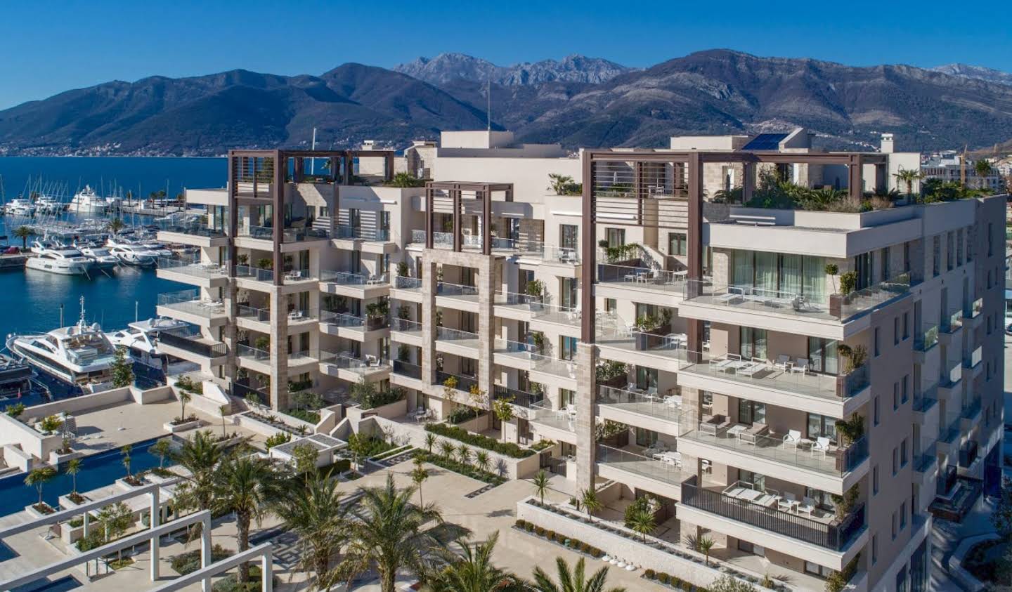 Appartement avec terrasse Tivat