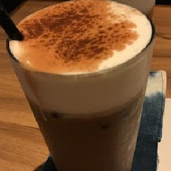 Fujin Tree Cafe 富錦樹咖啡