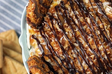 The Best Samoa Cheesecake Dip