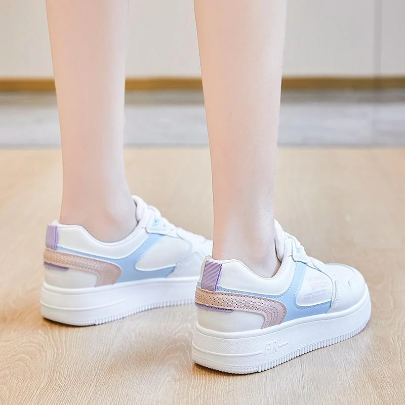 Chaussures de sport décontractées Little White Shoes pour femmes. Alliez confort et style au quotidien. Idéales pour le sport léger et les sorties décontractées.