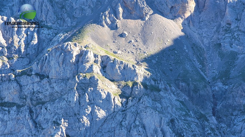 Torre del Friero con Niños en los PICOS DE EUROPA