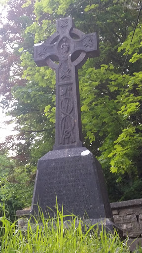 Memorial  Cross 