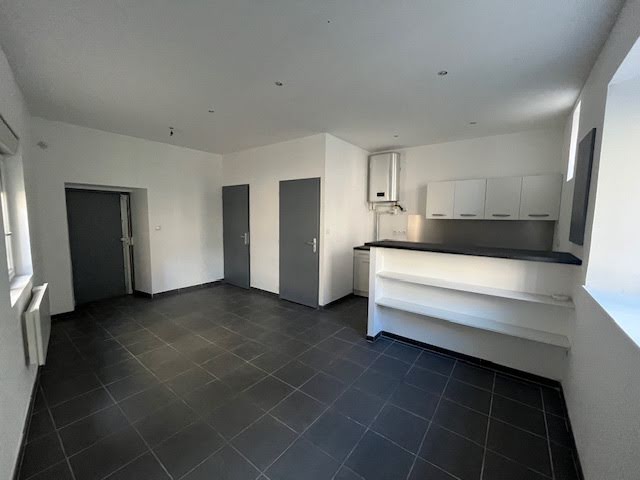 Location  appartement 1 pièce 25.24 m² à Nimes (30000), 460 €