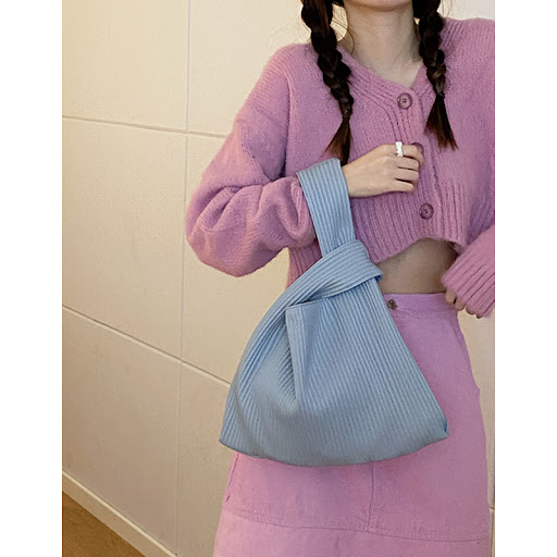Title 7, Ladies New Trendy Fashion Pleated Bag, stylish...