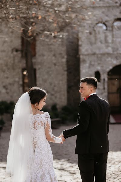 Fotografo di matrimoni Ermek Zhenishov (ermek). Foto del 10 febbraio 2021