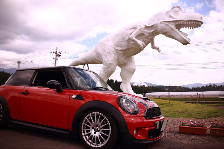 ミニクーパーSのドライブ・福井県・恐竜博物館に関するカスタム事例の投稿画像2枚目