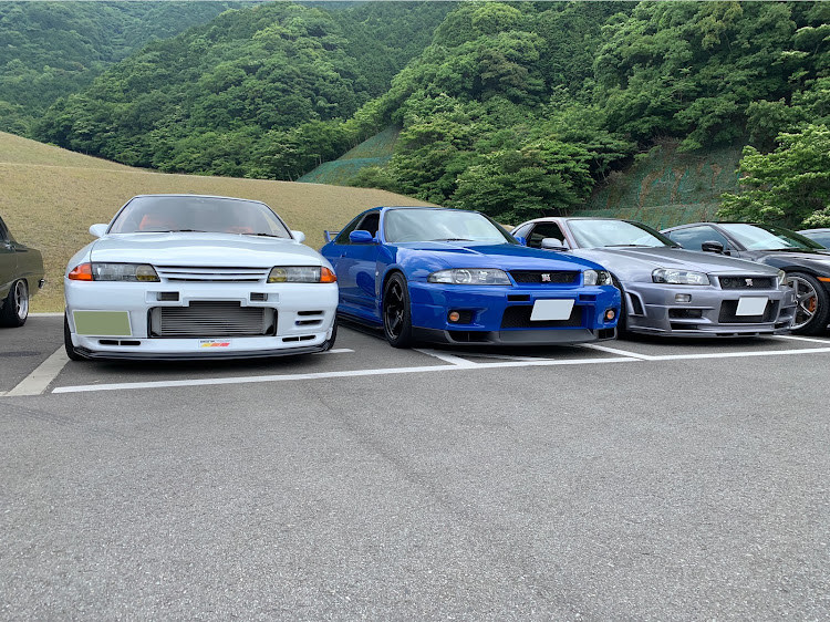スカイライン GT-Rの鳴淵ダム・BCNR33・LM Limited・チャンピオンブルー・スカイラインGT-Rに関するカスタム事例の投稿画像3枚目