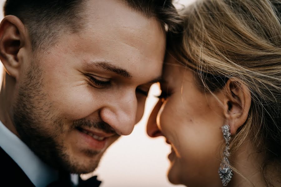 Fotógrafo de casamento Tomek Pawelus (wemakestory). Foto de 13 de dezembro 2019