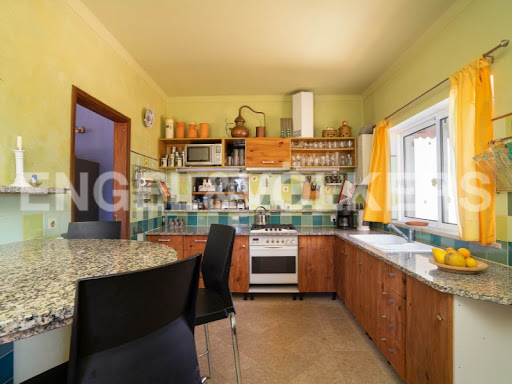 Maison avec piscine et terrasse 5