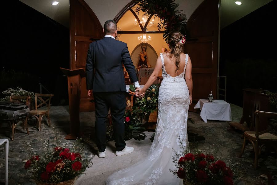 Fotografo di matrimoni Alex Piedrahita (alexpiedrahita). Foto del 3 ottobre 2023