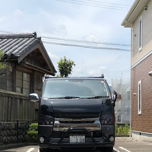ハイエース