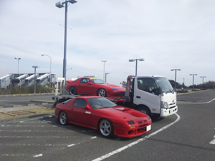 RX-7の赤FC・淡路島遠征・コラボ・名古屋寄り道に関するカスタム事例の投稿画像10枚目