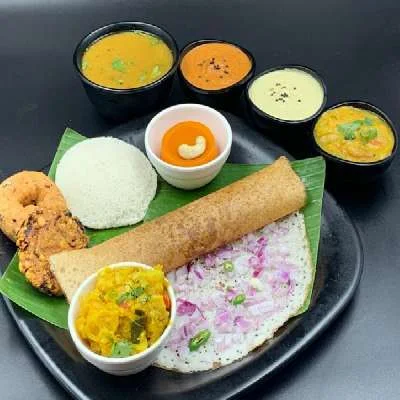 Onion Masala Dosa Platter