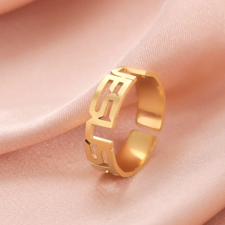 Bague Réglable en Acier Inoxydable UESUS avec Lettres Découpées Personnalisées en Titane – Style Unique et Résistant pour Homme et Femme