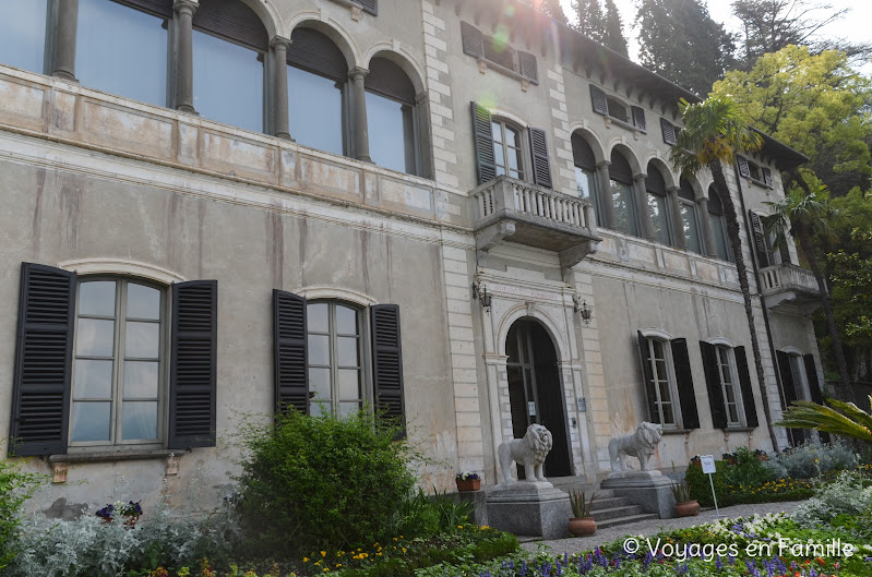 Lac de Côme,  Varenna, villa monastero