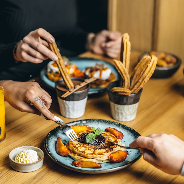 100% Gluten Free & Nut Free - Pancakes, Waffles & Churros.