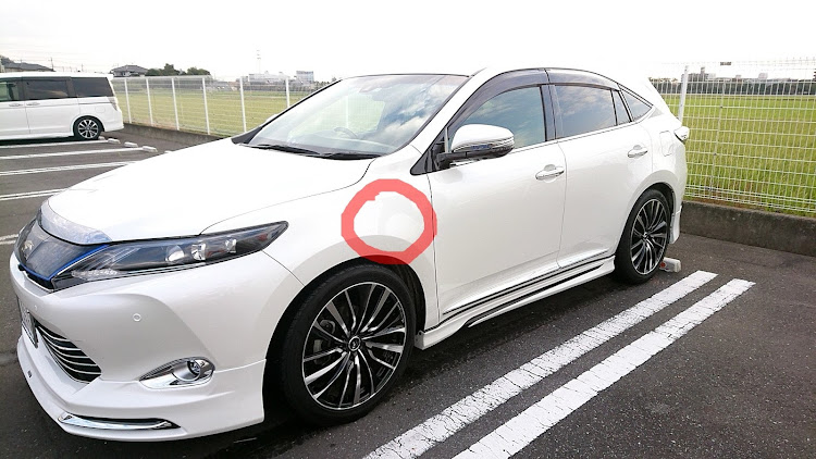 ハリアーのハリアー・60ハリアー・プレートエンブレム・シンプルに関するカスタム事例の投稿画像1枚目