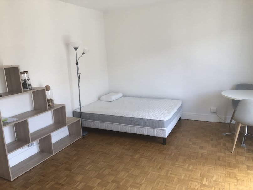 Location  appartement 1 pièce 27.28 m² à Boulogne-Billancourt (92100), 980 €