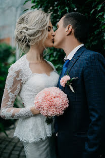 Fotógrafo de casamento Tatyana Timofeeva (twinslol). Foto de 3 de outubro 2017