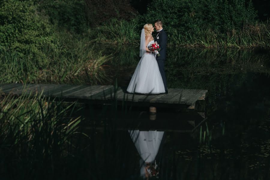 Fotógrafo de bodas Adam Jaremko (adax). Foto del 9 de septiembre 2016