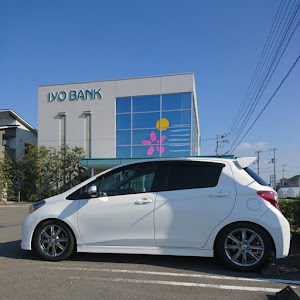 ヴィッツ
