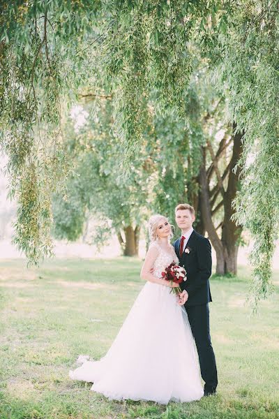 Fotografo di matrimoni Denis Khuseyn (legvinl). Foto del 19 luglio 2018