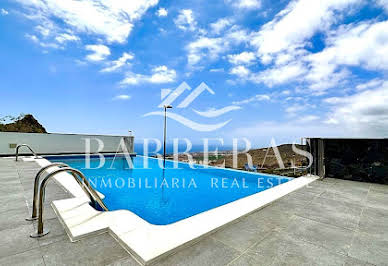 Villa with pool and terrace 6