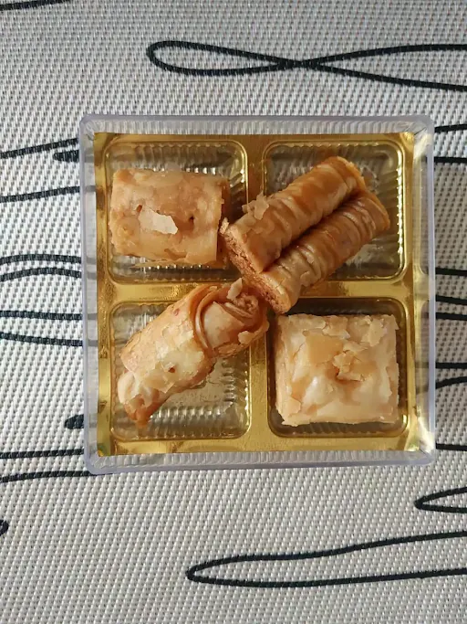 Ultimate Assorted Baklava Box