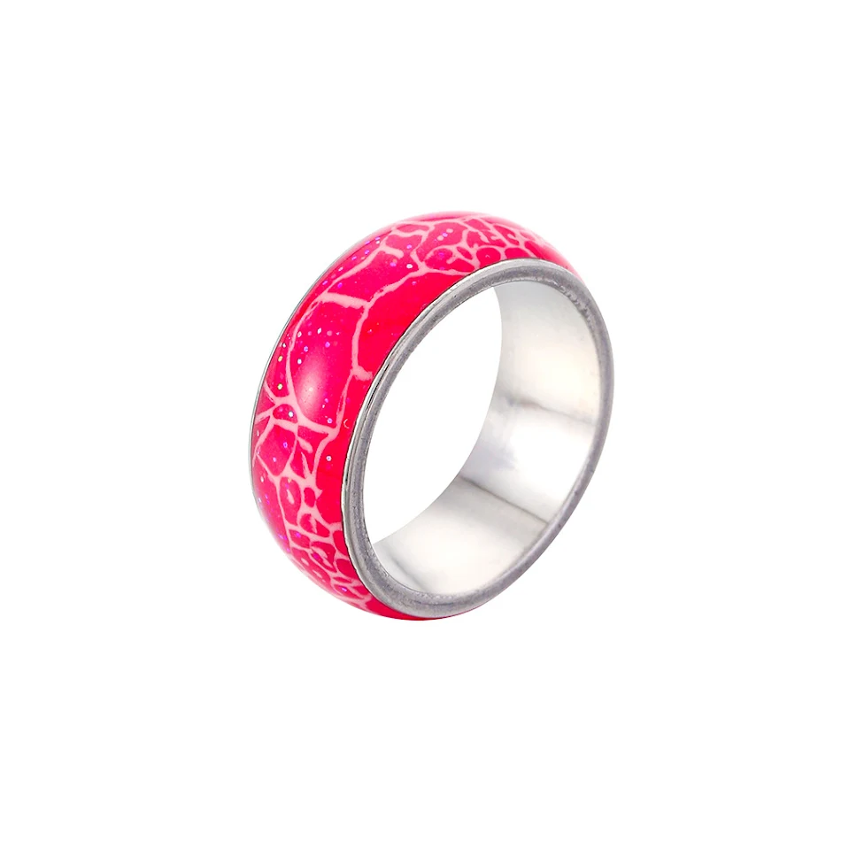 Anillo de acero inoxidable con patrón colorido brillante para un estilo audaz y moderno. Perfecto para destacar y expresar individualidad.