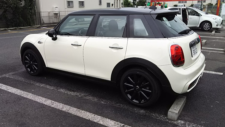 ミニクーパーSの洗車に関するカスタム事例の投稿画像1枚目