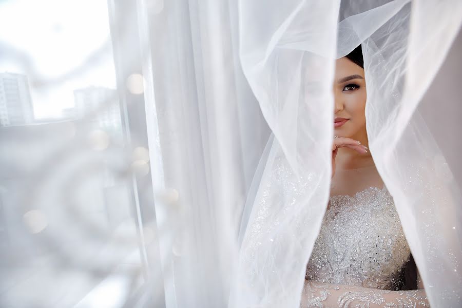 結婚式の写真家Mikhail Ovchinnikov (mishaovchinnikov)。2022 2月14日の写真