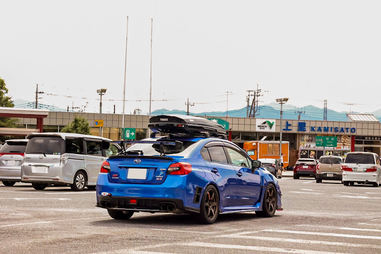 WRX S4のコロナに負けない・コテージを押さえ🪵・お仲間達と入れ替わり立ち替わる🔄・焚火ist🔥に関するカスタム事例の投稿画像2枚目
