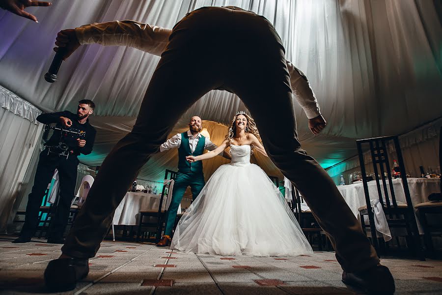 Fotógrafo de casamento Lena Valena (valena). Foto de 10 de março 2018