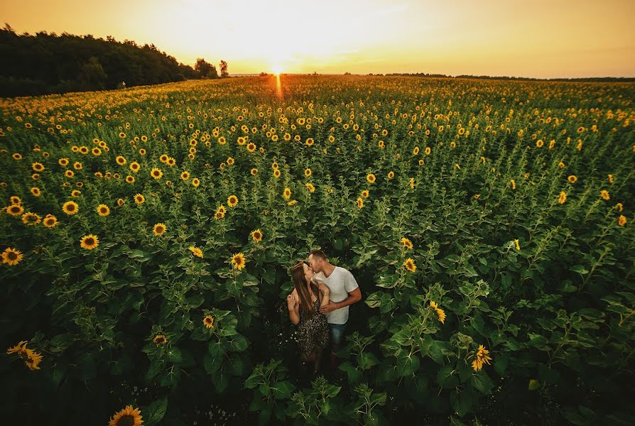 Jurufoto perkahwinan Taras Atamaniv (tarasat). Foto pada 3 Ogos 2016