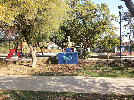 Monumento Arturo Prat