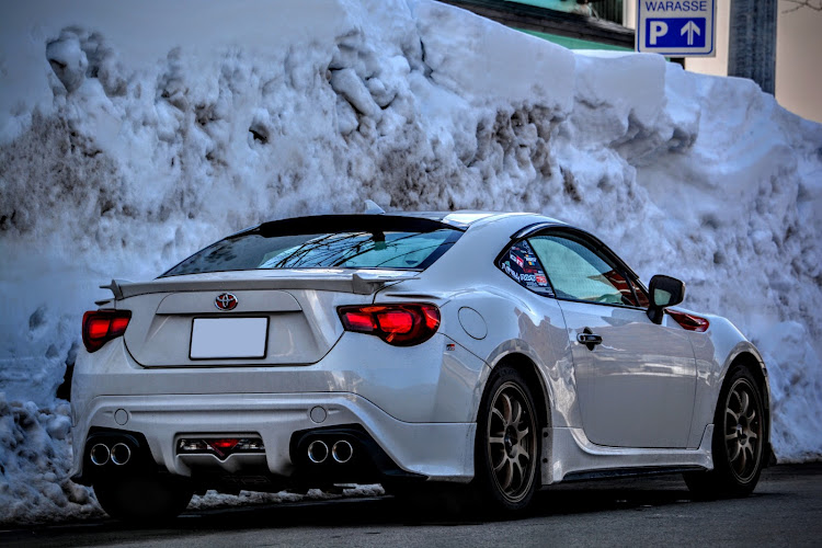 86の86のある生活・雪の壁・束の間の晴れ間・親父の形見・青森スゲーに関するカスタム事例の投稿画像2枚目