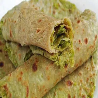 Matar Pyaz Paratha 1pcs