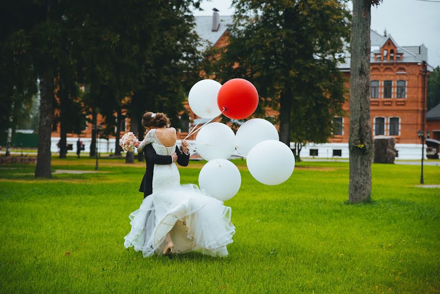 Esküvői fotós Anton Svarovskiy (swarovsky). Készítés ideje: 2016 március 2.