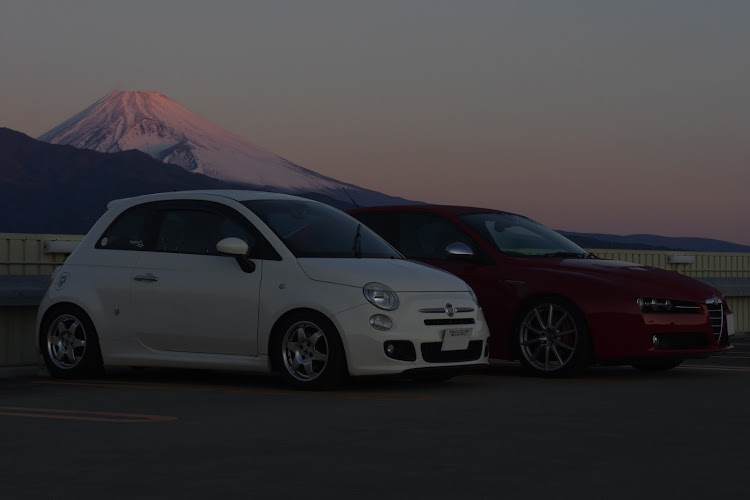 500の富士山に関するカスタム事例の投稿画像3枚目