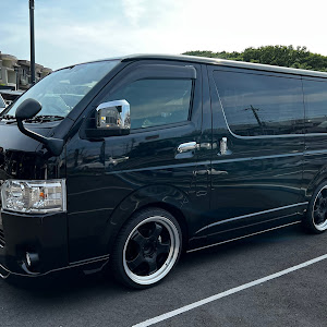 ハイエースバン TRH200V