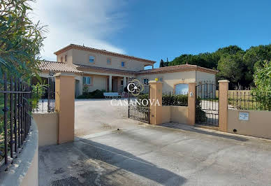 Villa with pool and terrace 18