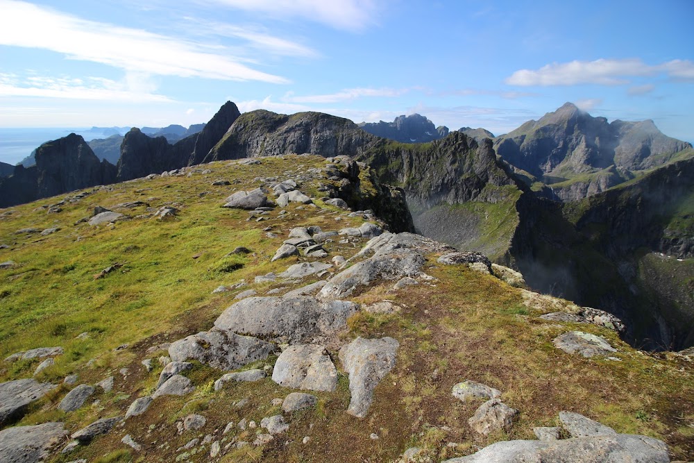 Каникулы троллей на островах Senja, Vesteralen и Lofoten в августе 2018